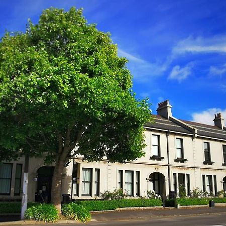 Highland House Boutique Hotel Dunedin Exterior photo