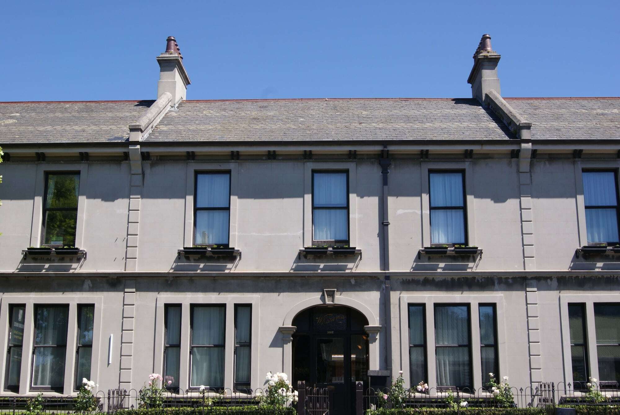 Highland House Boutique Hotel Dunedin Exterior photo